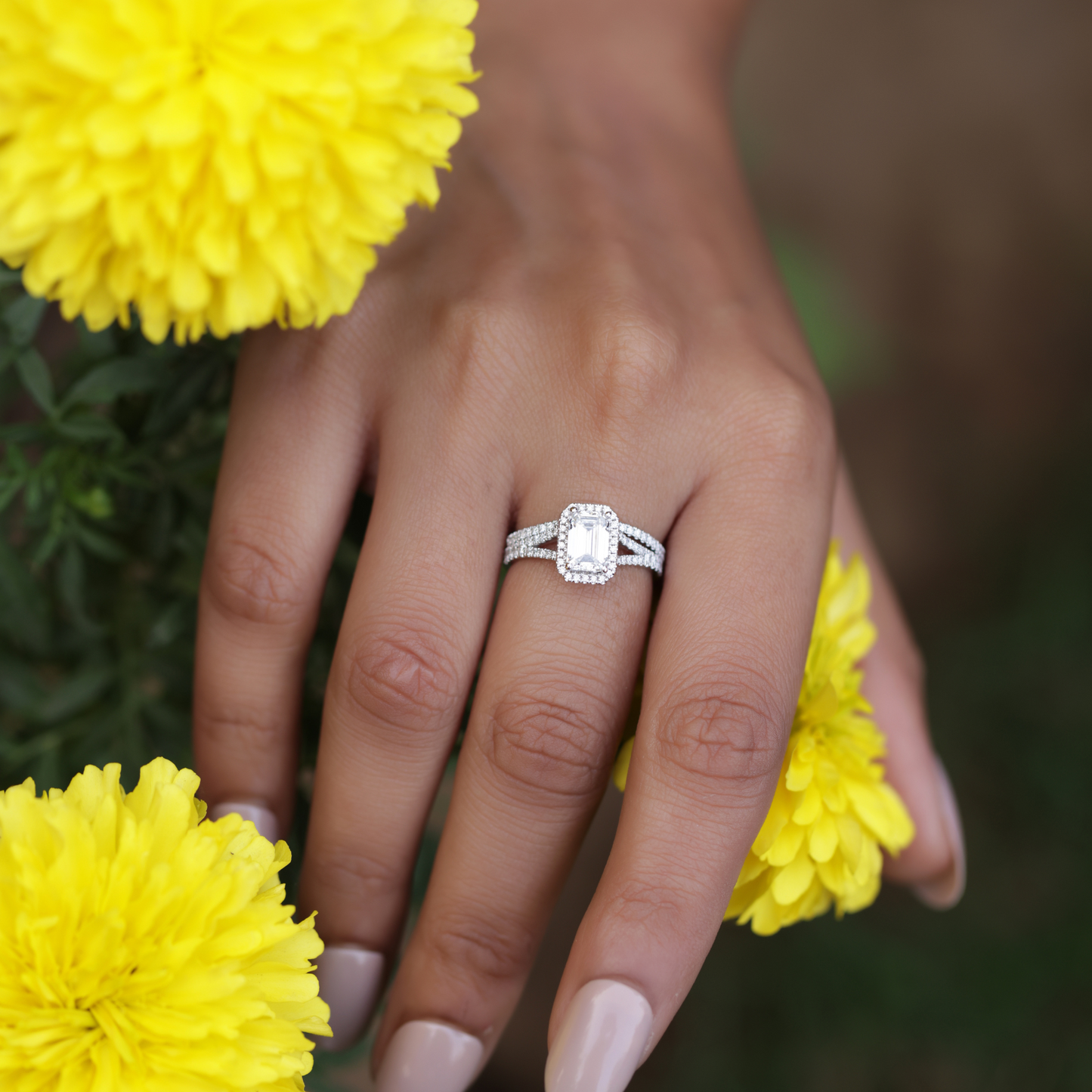 Stellar Arc Solitaire Ring (1.00 ct)