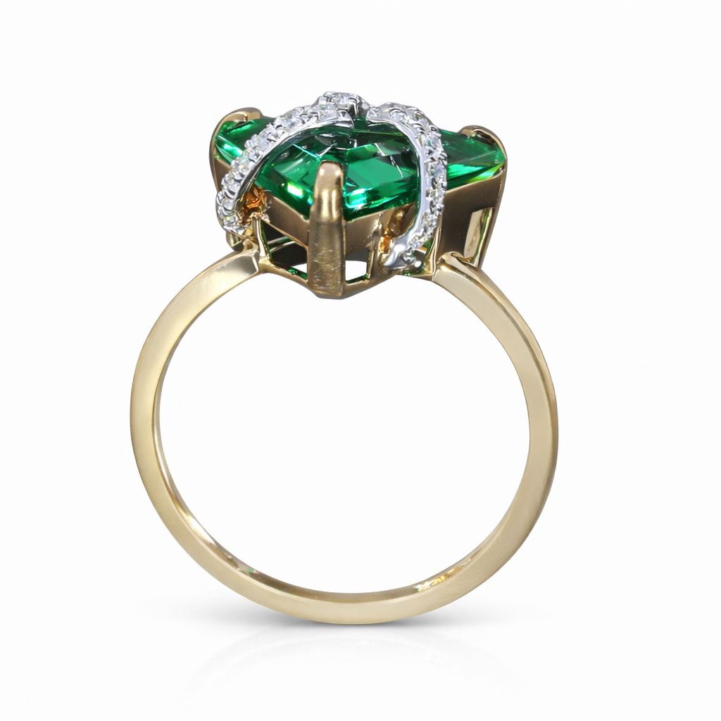 Trillion Emerald Ring