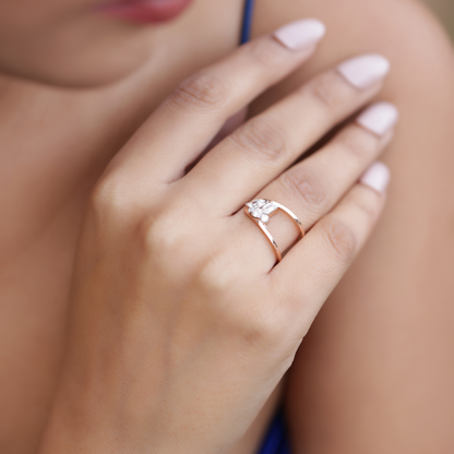 Graceful Loop Ring