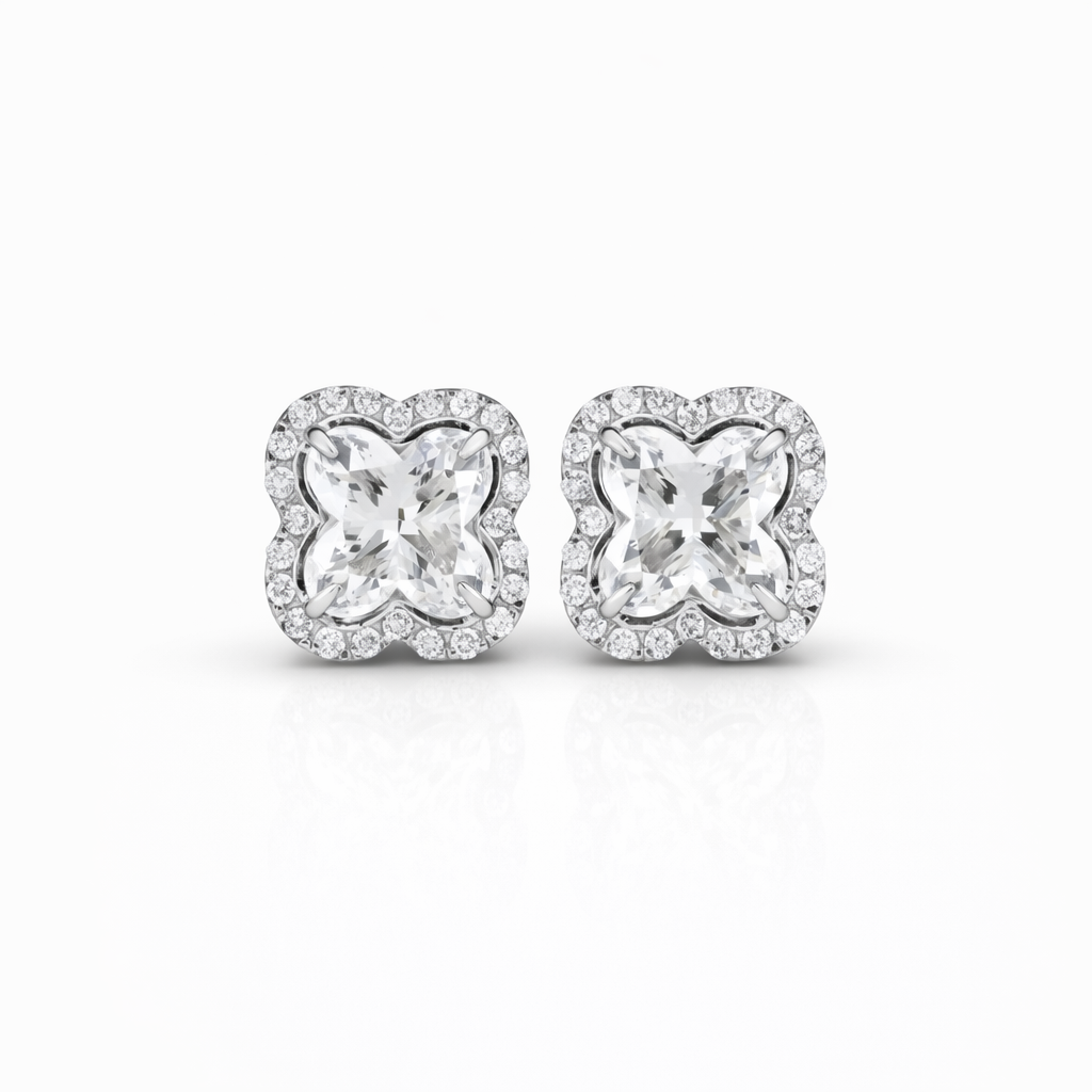 Clover stud earrings